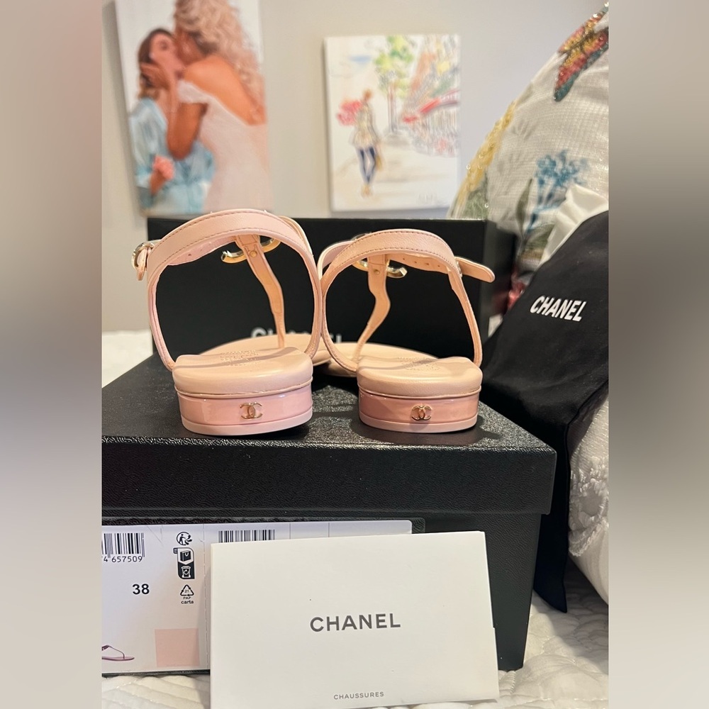 Chanel Pink blush T Sandals NWT Luxury Elegant Comfort.With blush, black silver - Picture 6 of 17